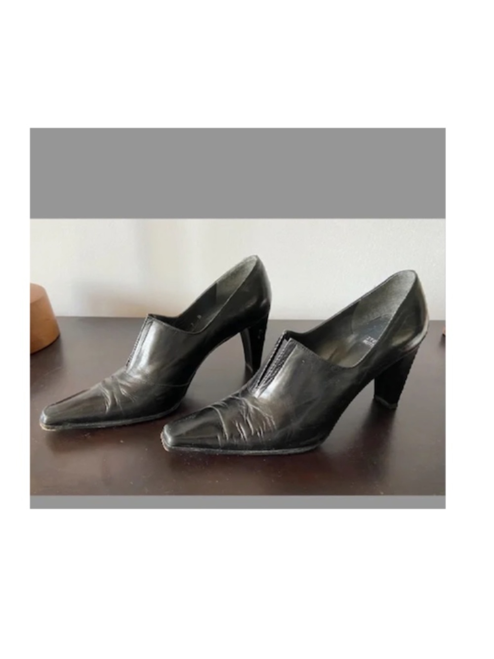 Stuart Weitzman Leather Pumps (size 7B)